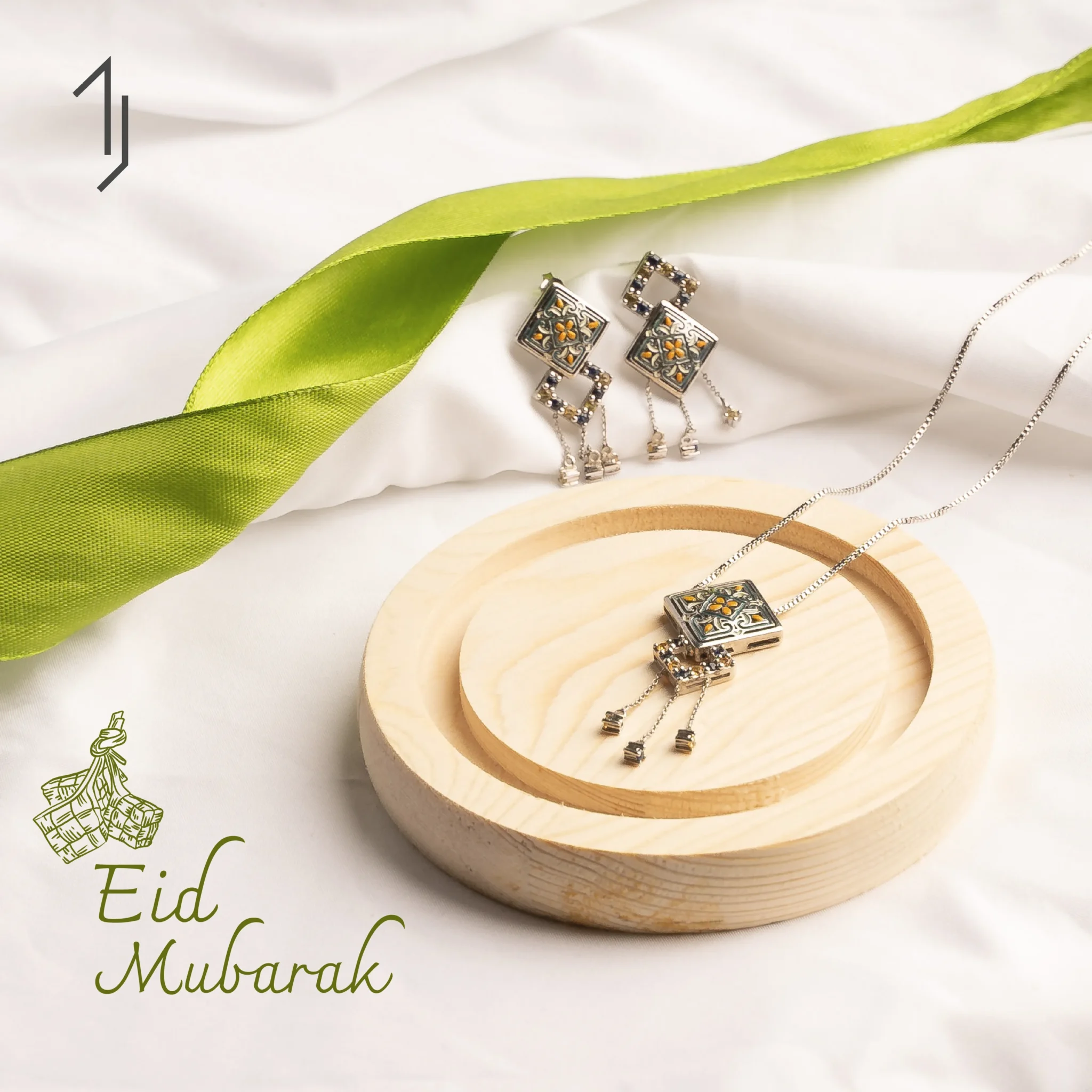 tailored jewel-carousel-1